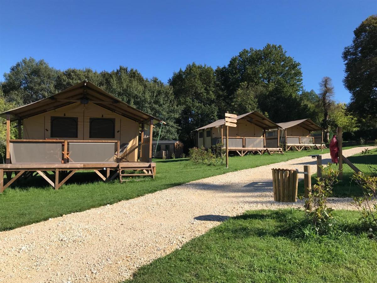Le Domaine Du Bois Coquet Hotel La Douze Luaran gambar