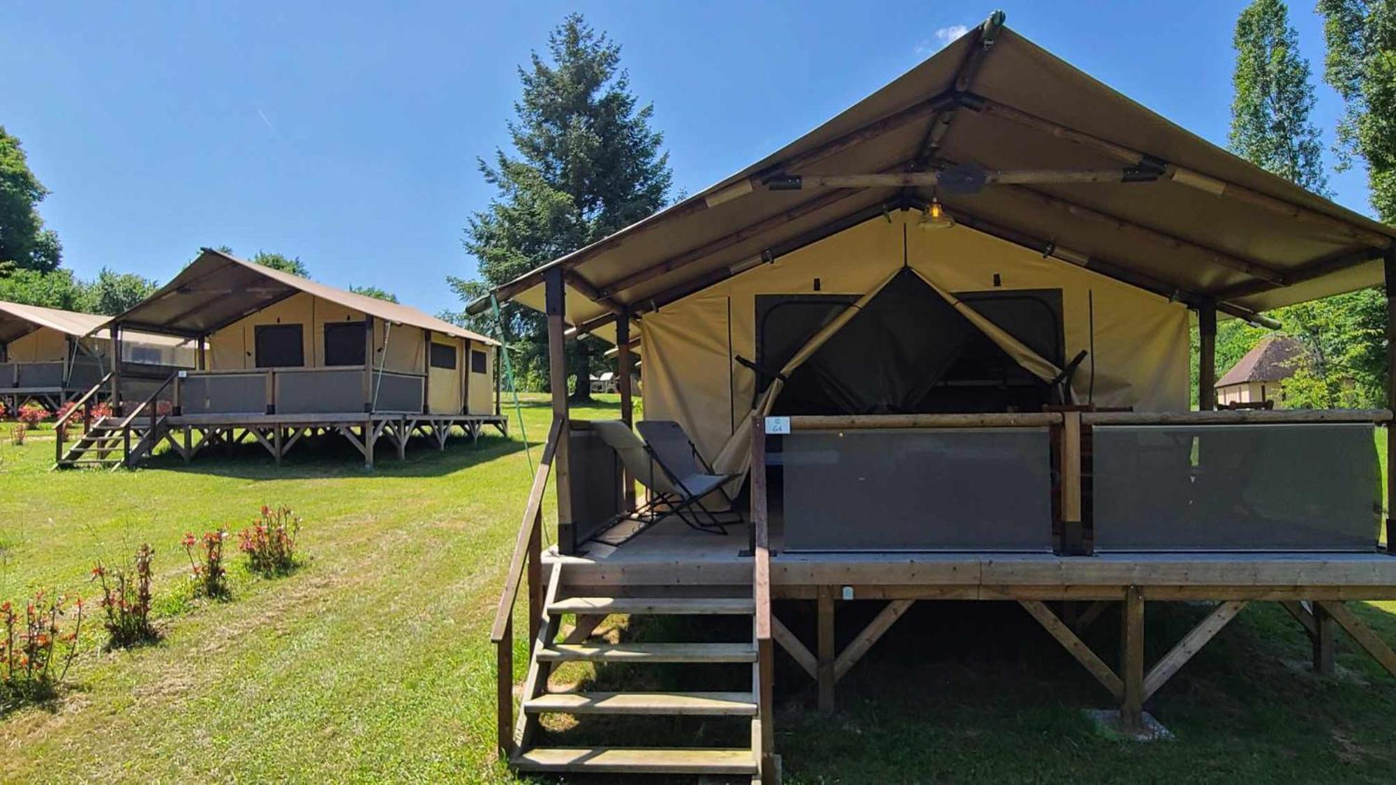 Le Domaine Du Bois Coquet Hotel La Douze Luaran gambar